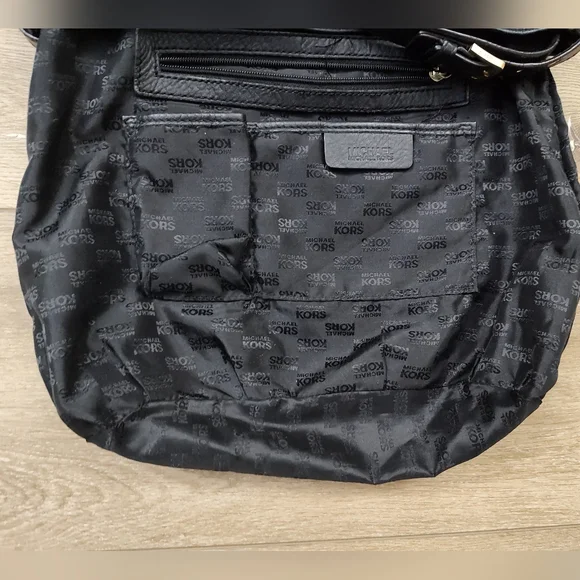 MICHAEL KORS Black Leather Hobo Vintage Shoulder Bag, Turn Lock Pockets - Picture 11 of 12